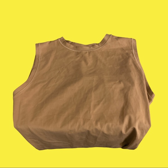 SKIMS ESSENTIAL CREW NECK SLEEVELESS BODYSUIT - Picture 3 of 3